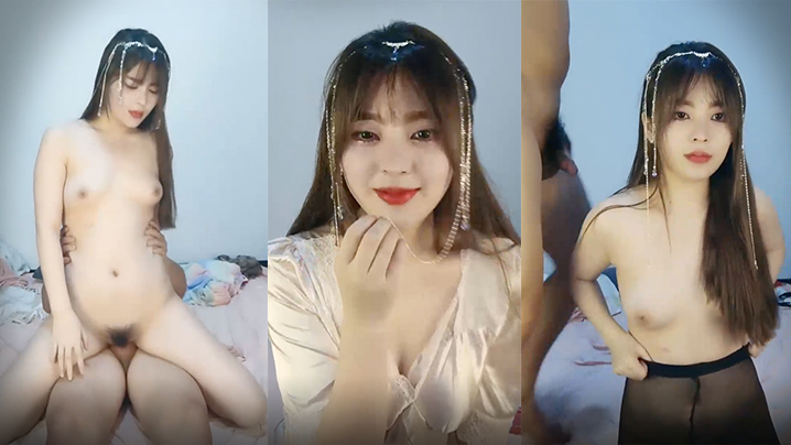 烈焰红唇完美颜值甜美小姐姐3P淫乱 异域风情跪着深喉口交 开裆黑丝骑乘抽插 美女被轮换着操