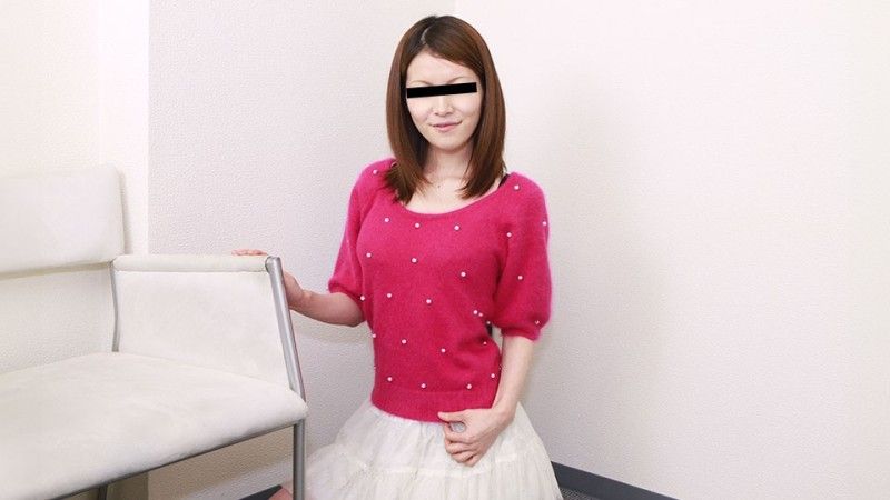 亲生女儿 雾岛安娜 试衣间与服饰店员原始性行为