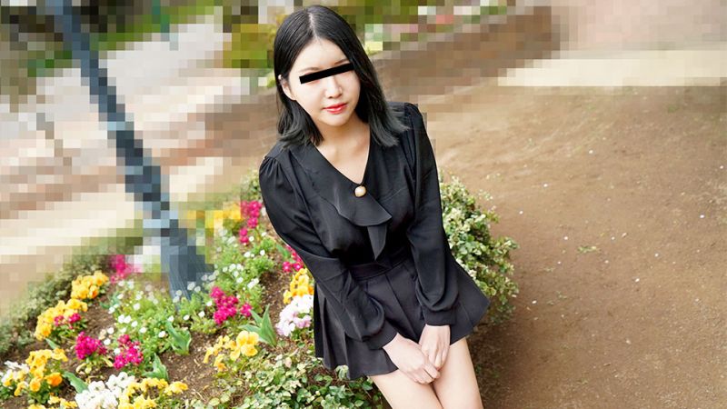 素人妹子边被抽插边与男友通话