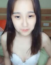 超高颜值清纯美女校花与男友酒店开房
