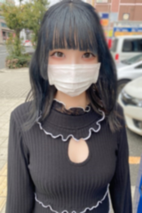 FC2-3252380 19岁现役女大学生未尝人事纤细敏感少女