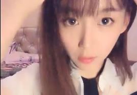 清纯可爱学生妹为帮补家计开启自慰直播秀很是诱惑