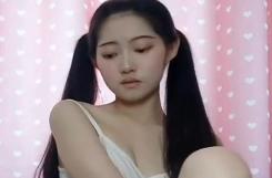 卡哇伊原小姐姐 清纯漂亮小嫩妹想要爸爸抱 收费直播秀 身材苗条