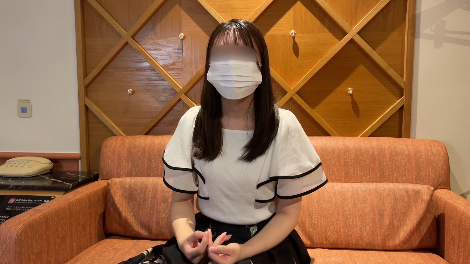 FC2-4395659 有码 悔恨 感度过高的23岁幼儿园女教师 在孩童面前被肉棒活塞式抽插蹂躏理性