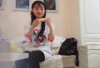 深夜约操骚熟女 伸进内裤摸穴 床上舔屌口交