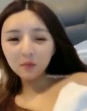 网红肉感小美女半路勾搭路人回家被各种爆操