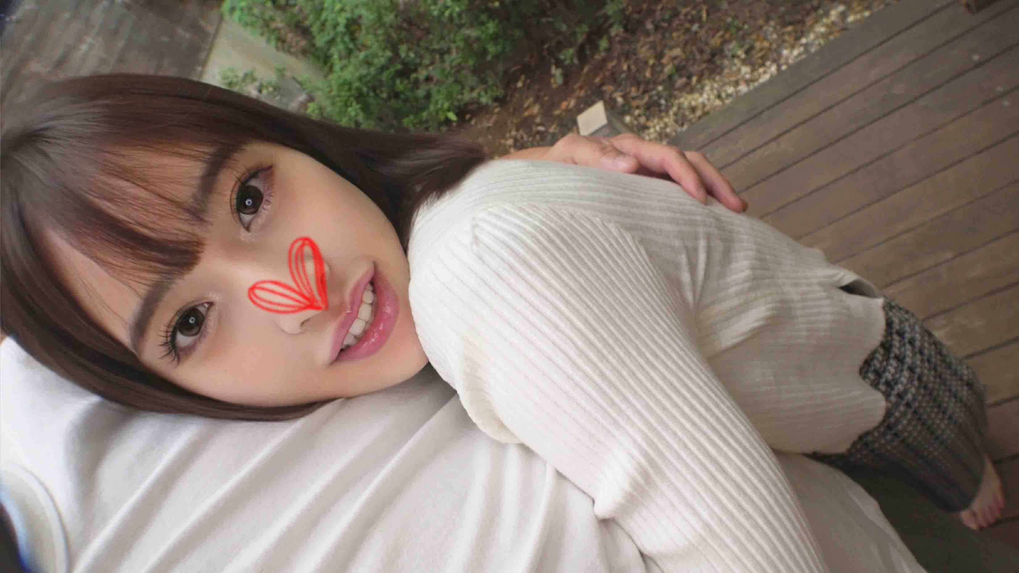 FC2-4483845 有码 天然肉便器H杯美容师 骚穴中出3次颜射1次