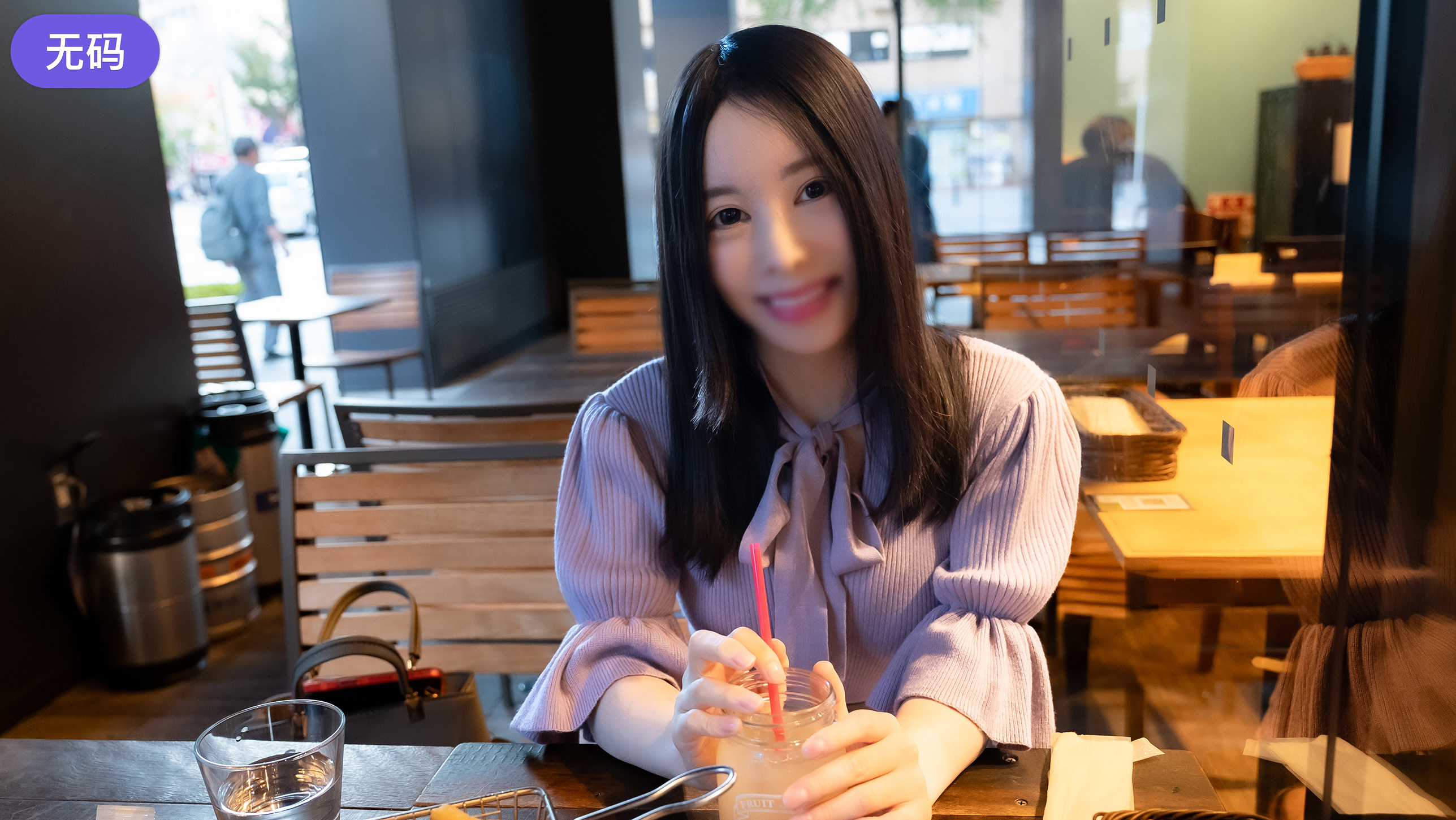 FC2-4015458 极度淫乱巨乳