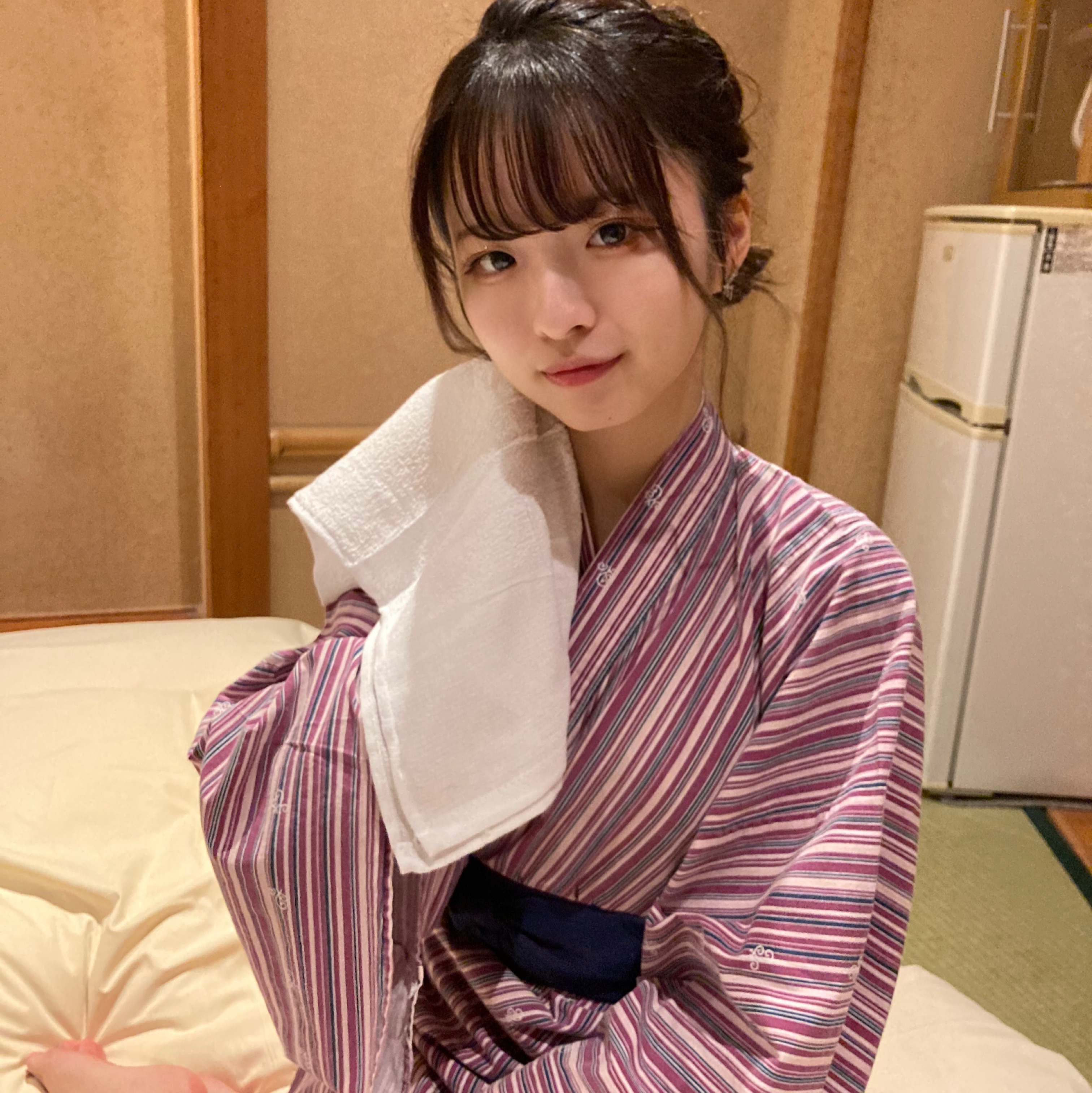 FC2-4074332 2018 第1集 天才可爱具现化美女小葵一日游温泉